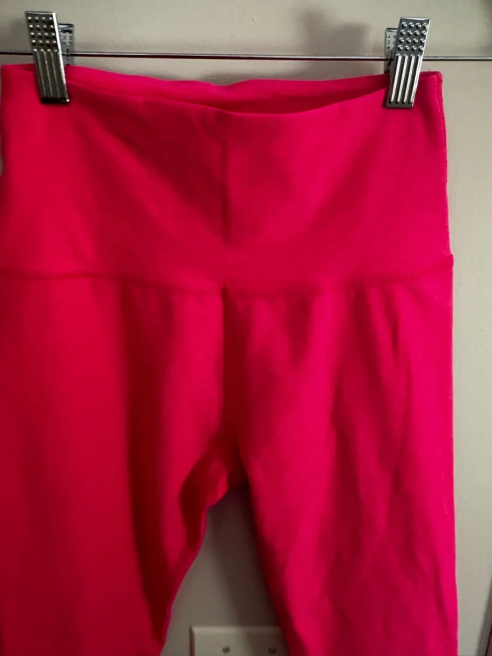 BEYOND YOGA Spacedye Mid-Rise Slit Pedal Pusher Leggings - Hot Pink - Picture 3 of 6